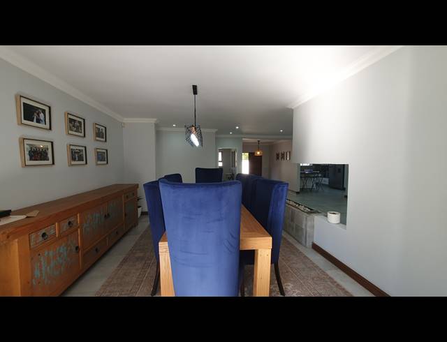 4 BEDROOM FREEHOLD FOR SALE IN BRACKENHURST